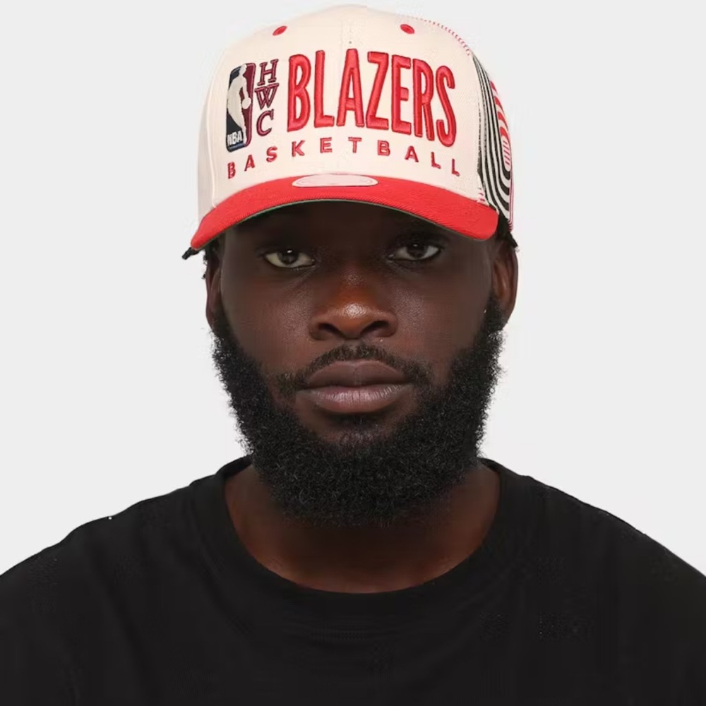 Mitchell & Ness Men’s  Portland Trail Blazers Off White/Red BNWT